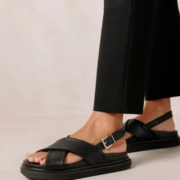 Alohas| Marshmallow Slingback Sandals - Picture 5 of 6